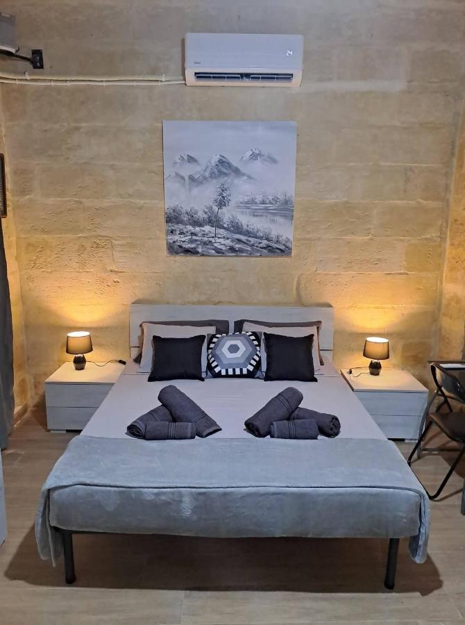 Lovely 1 Bedroom Apartment In The Heart Of La Valeta Exterior foto