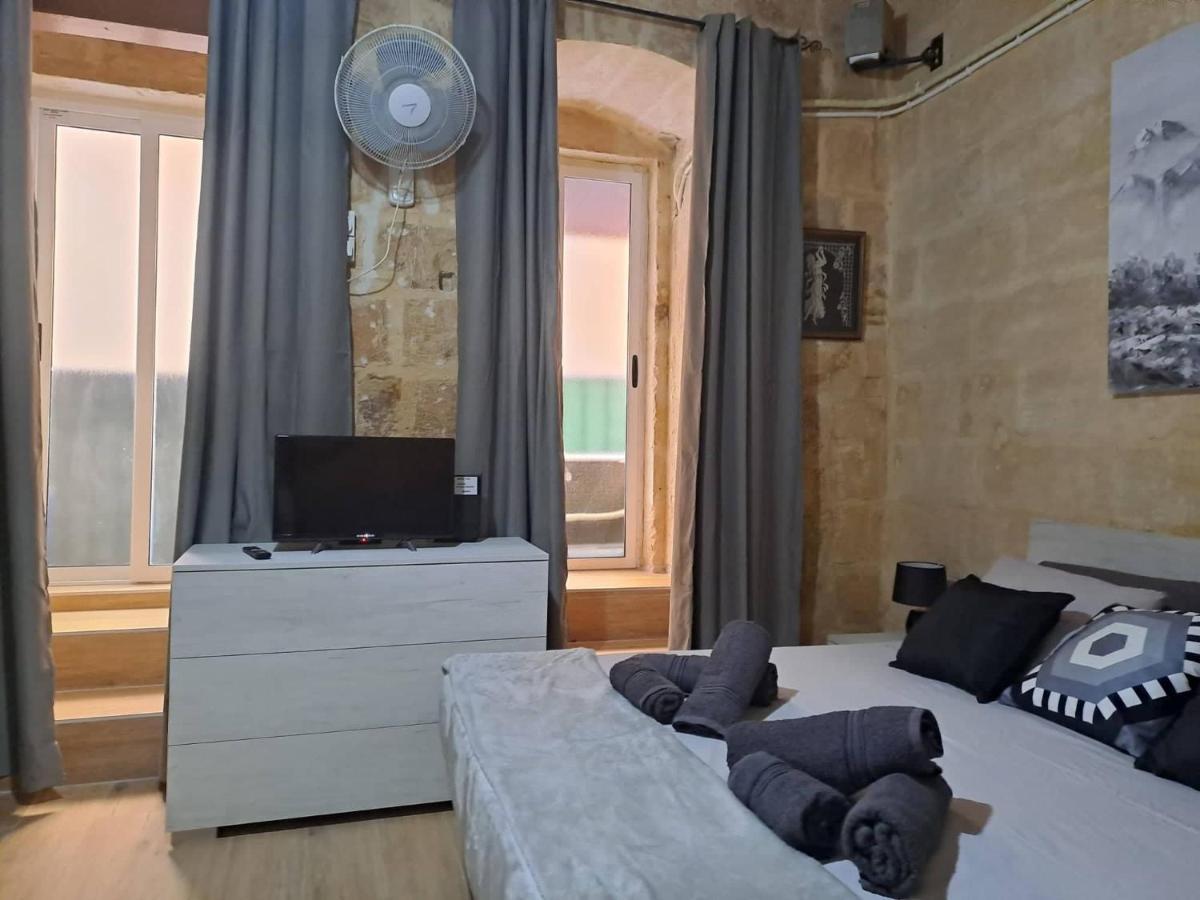 Lovely 1 Bedroom Apartment In The Heart Of La Valeta Exterior foto